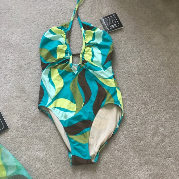 NWT Aqua multi-colored swimsuit with mesh pants. - Picture 3 of 4